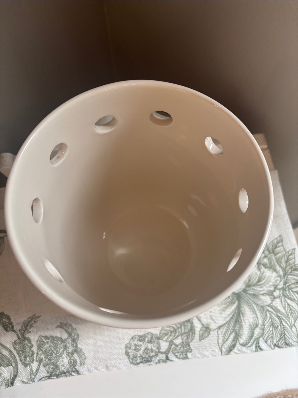 Rae Dunn Potatoes Farmhouse Canister - Picture 3 of 4